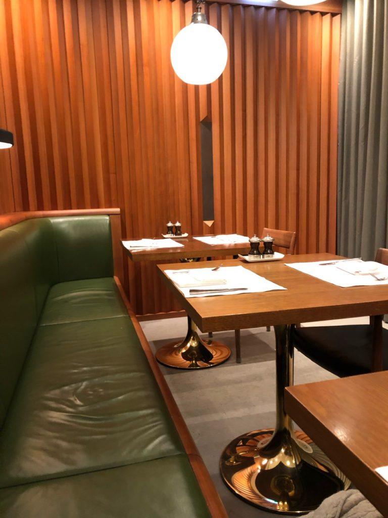 First class dining room in the Cathay Pacific Lounge