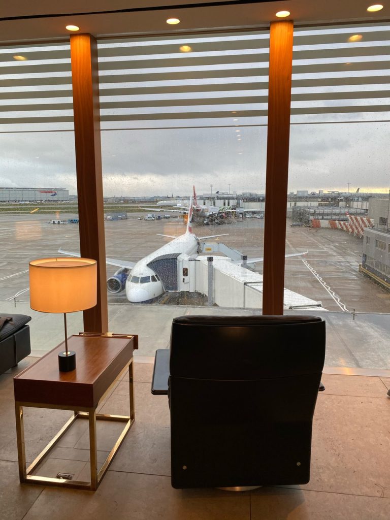 Window seating - Cathay Pacific Lounge