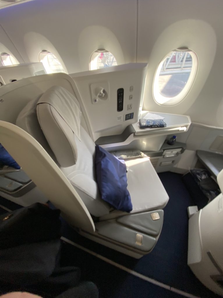 Business class seat on Finnair A350-900