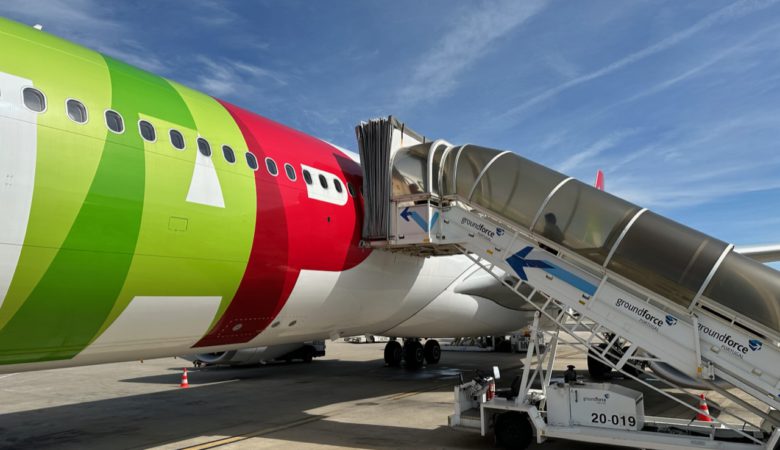 Boarding a TAP A330-900