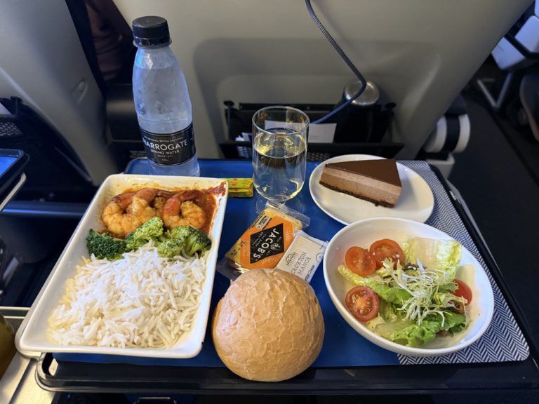 British Airways A380 Premium Economy London to Dubai Review ...