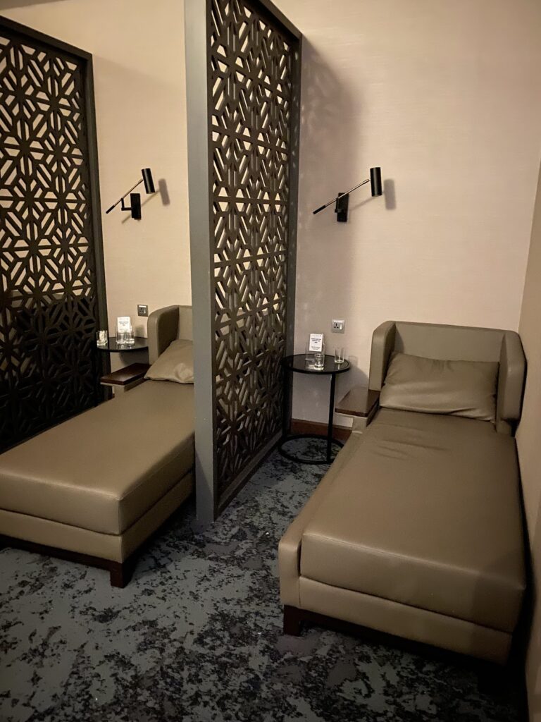 Malaysia Airlines Golden Lounge Kuala Lumpur (International)