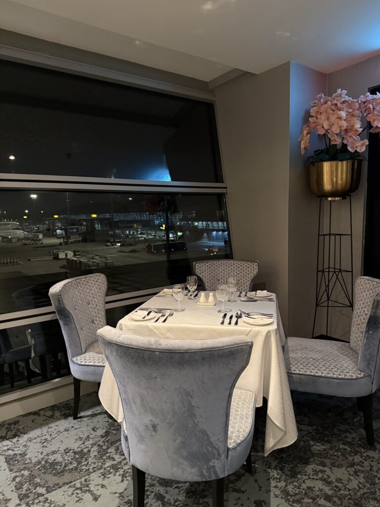 Malaysia Airlines Golden Lounge Kuala Lumpur (International)