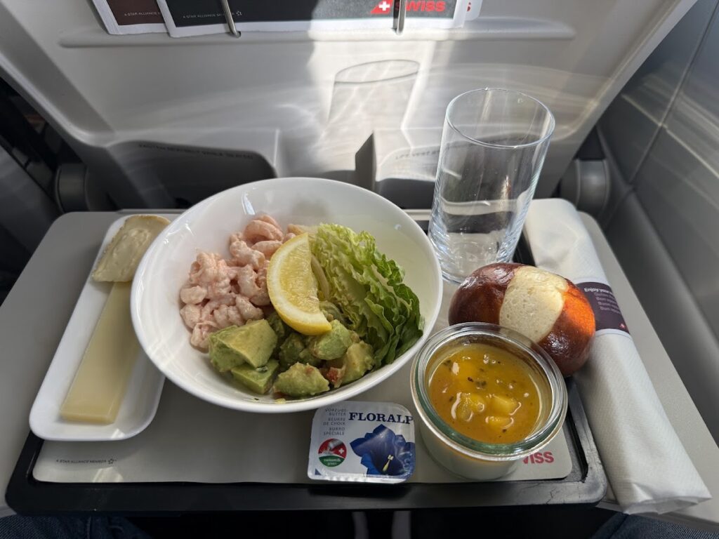 Meal on SWISS A220 Business from London