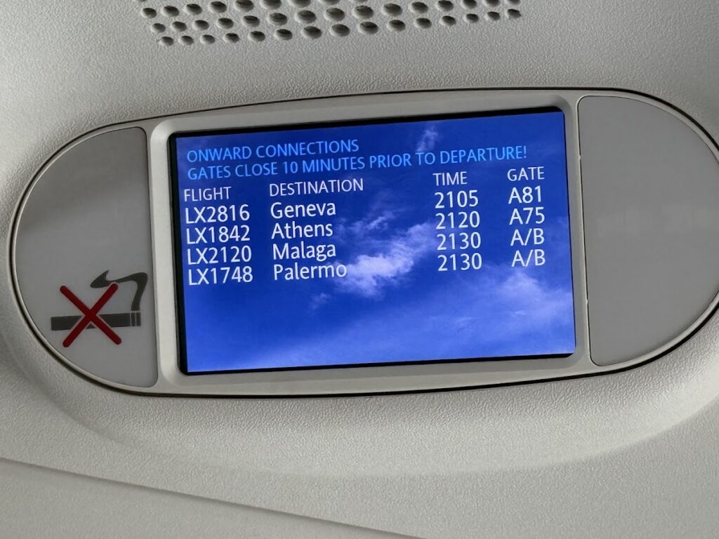 Information screens on SWISS A220