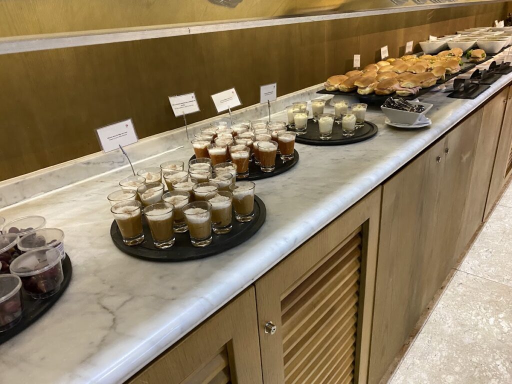 Buffet in Latam VIP Lounge São Paulo Guarulhos
