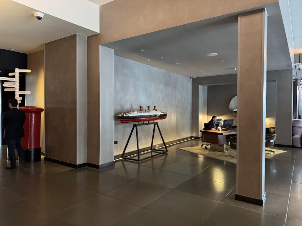 Sea Containers London