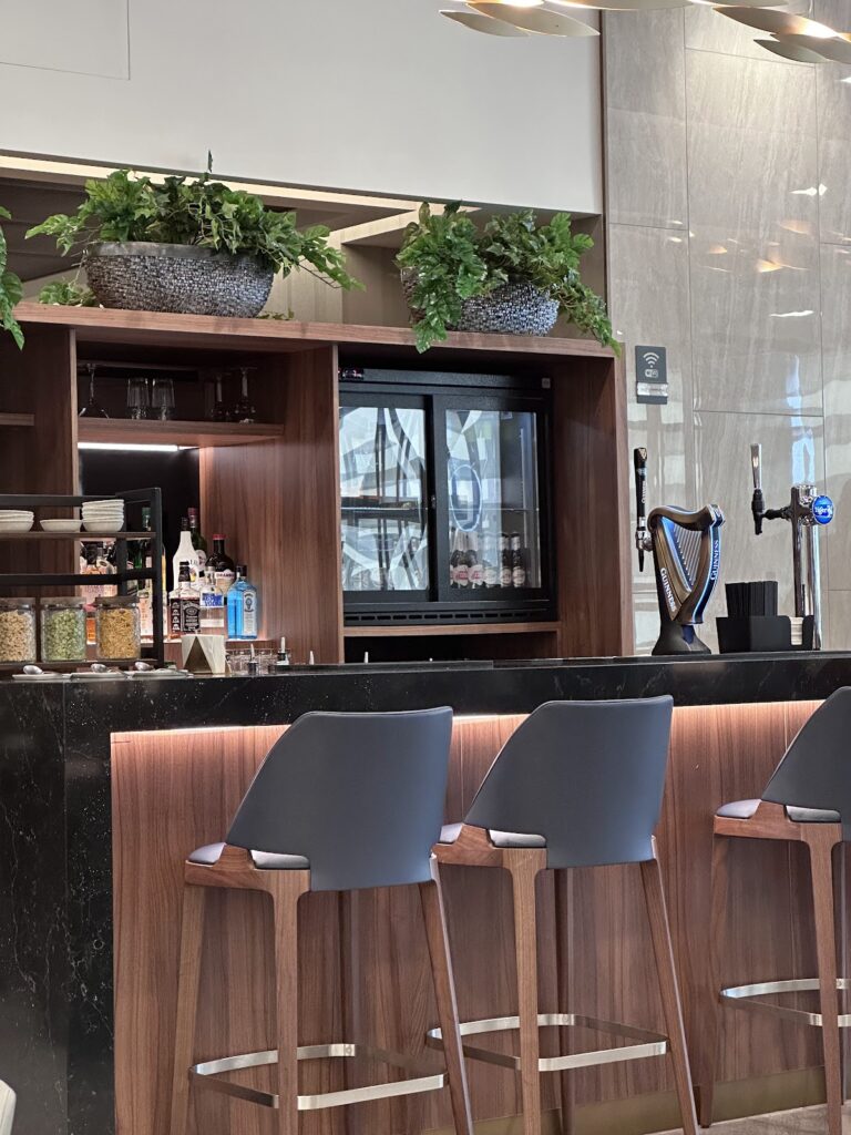 Full service bar in the Singapore Airlines Lounge Heathrow