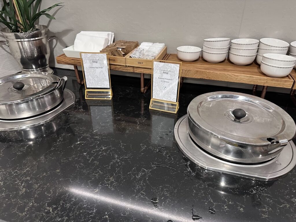 Warm buffet in the SilverKris Lounge Heathrow