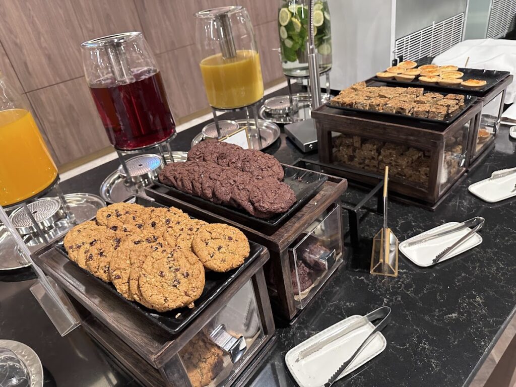 Cookies and juices in the SQ lounge Heathrow
