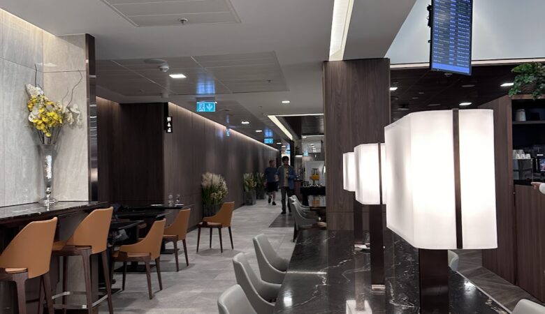 Work and dining seating in the Singapore Airlines Lounge