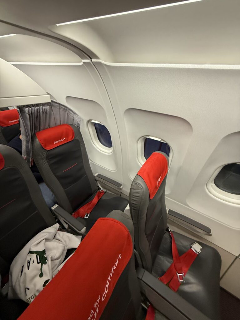 Boarding Austrian Airlines A320 Business Class