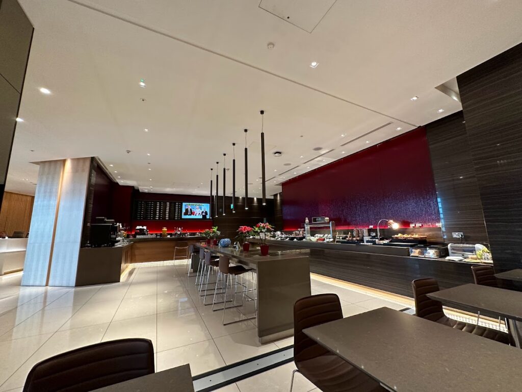 Dining area in the Air Canada Maple Leaf Lounge Heathrow
