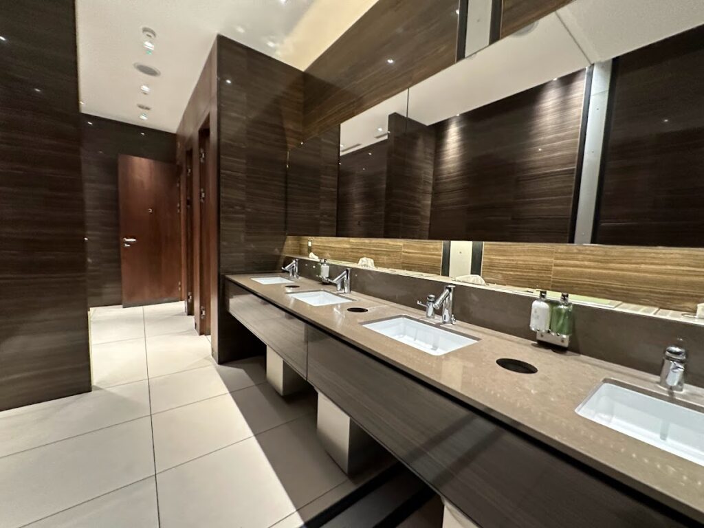 Air Canada Maple Leaf Washrooms