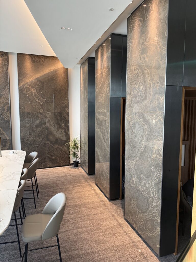 More places to work and quiet booths in the Maple Leaf Lounge