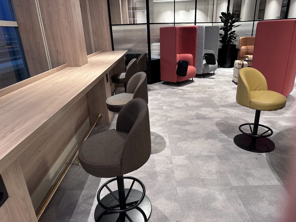 Various areas to work in View Lounge Brussels