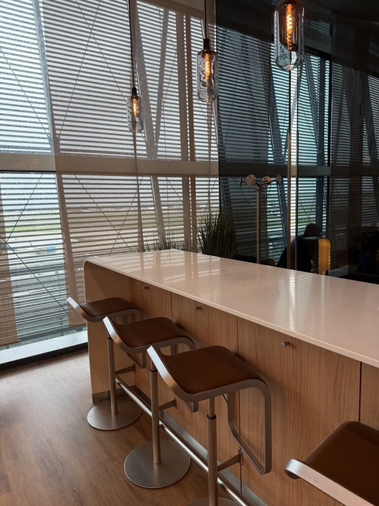 Bar seating in the Lufthansa Lounge