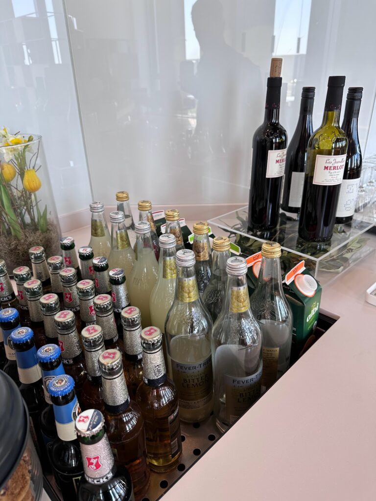 Beers and sodas in the Lufthansa Lounge Berlin 