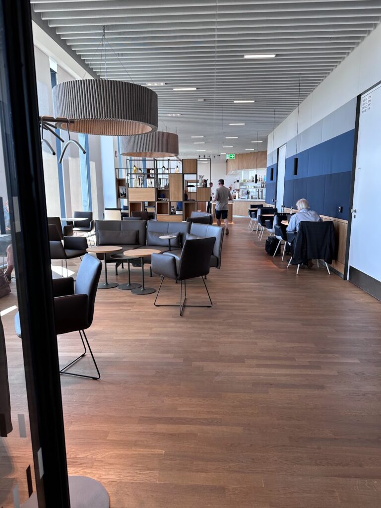 Seating along the window at the Lufthansa Lounge Berlin