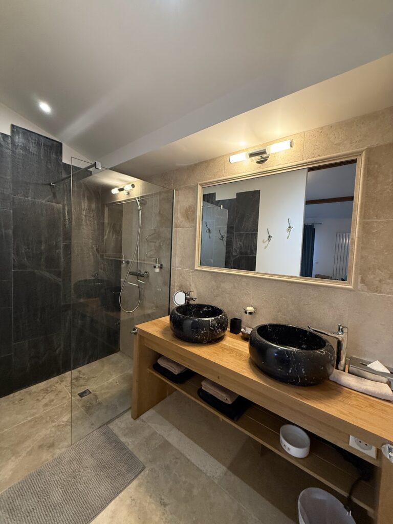 Bathroom for our Chateau du Palanquey suite