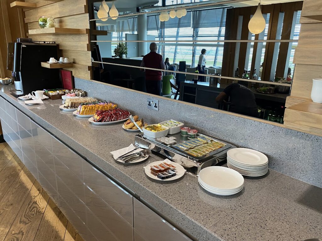 Limited food options in Aer Lingus Lounge London Heathrow