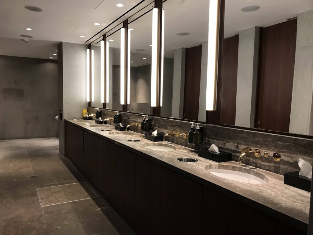 Washrooms in Cathay Pacific Lounge Heathrow