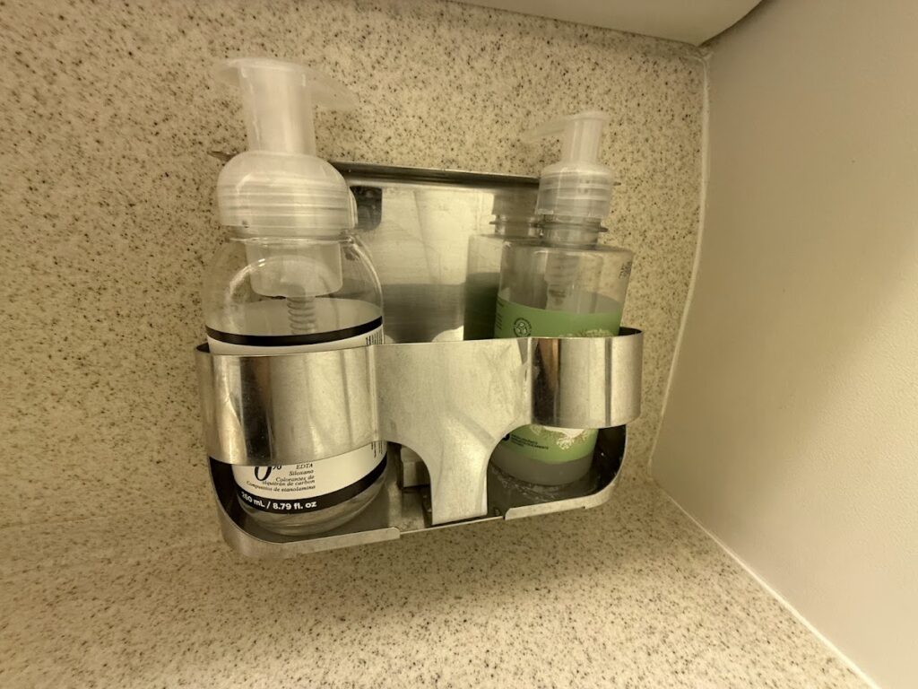 Washroom toiletries on LATAM 777 Premium Business