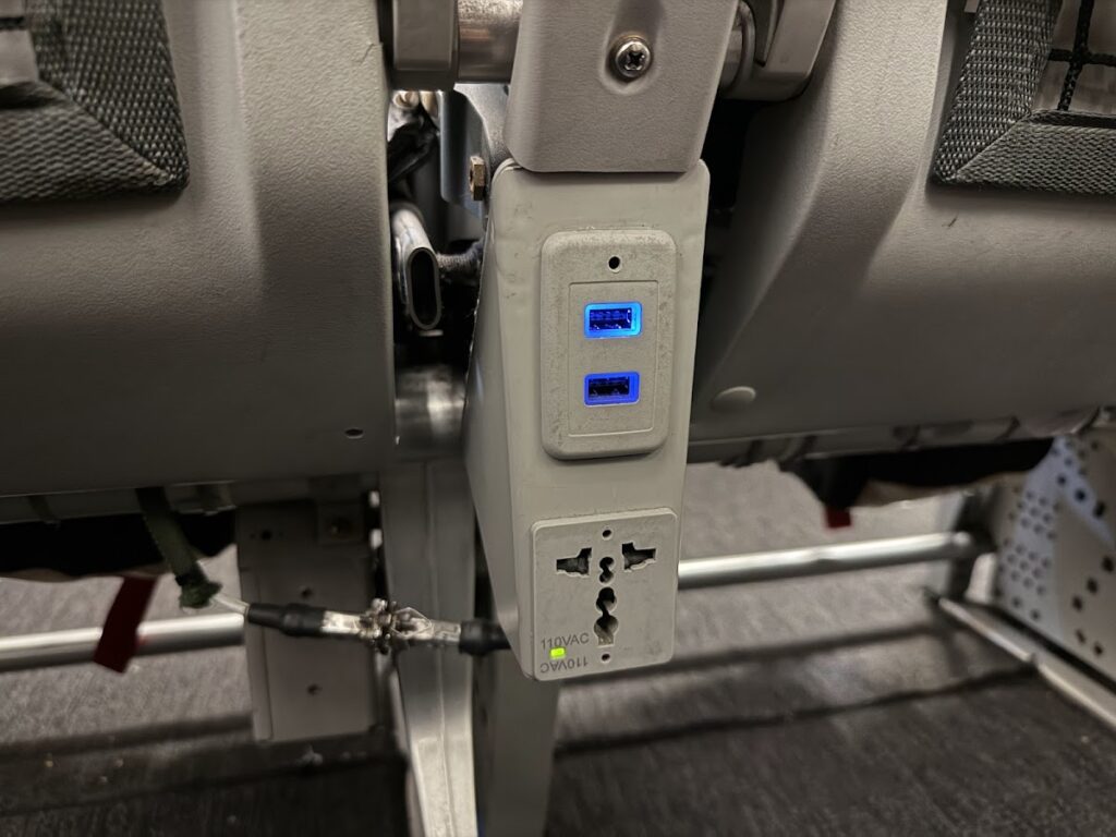 Charging and under seat space on a LATAM A320 Premium Economy