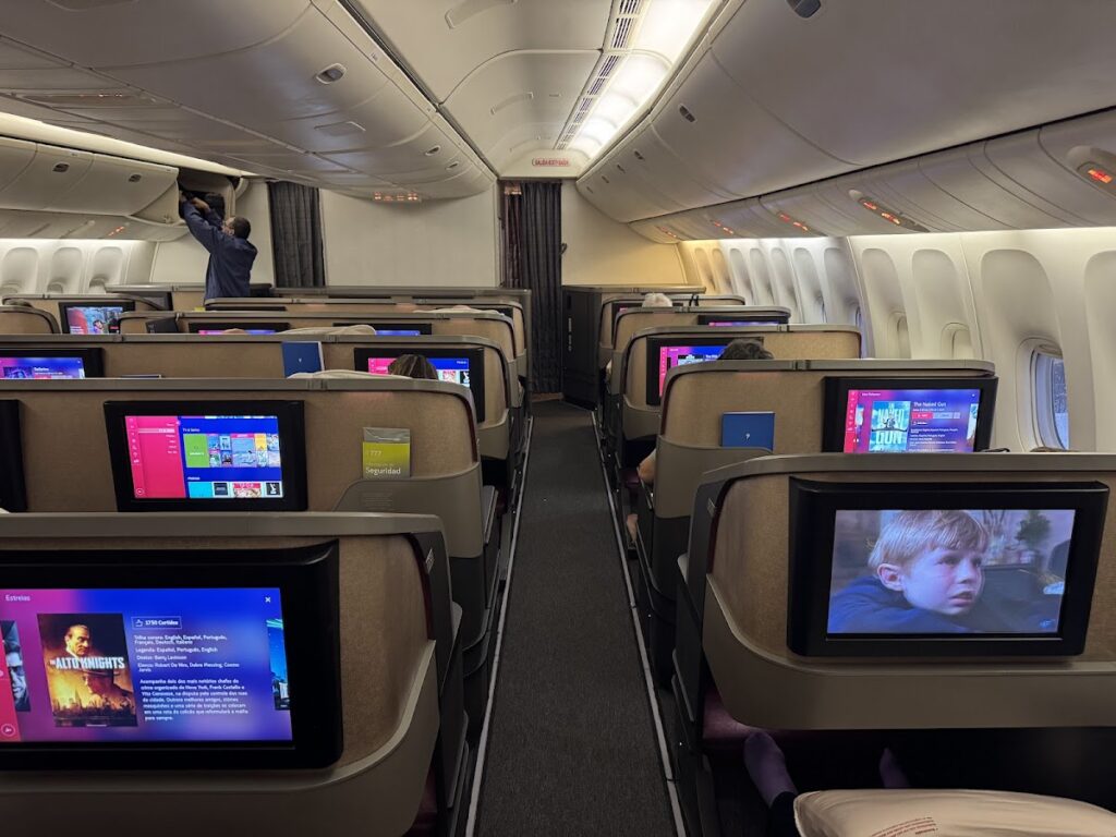 LATAM 777 Business Class