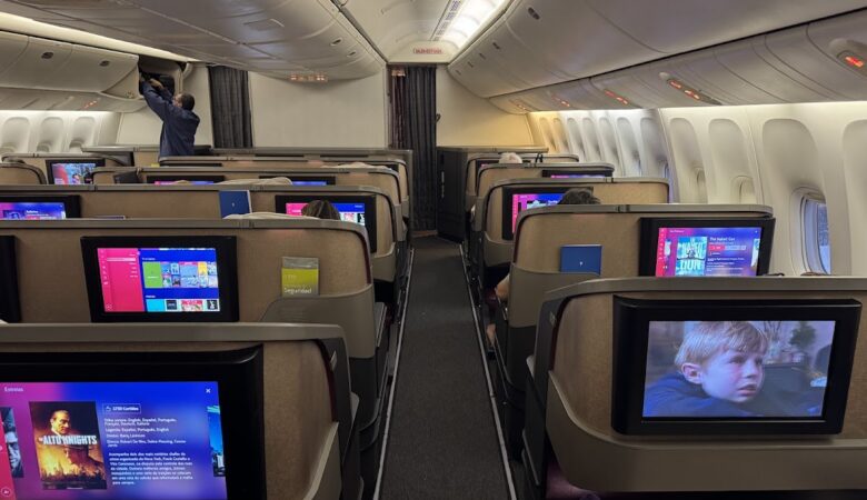 LATAM 777 Business Class
