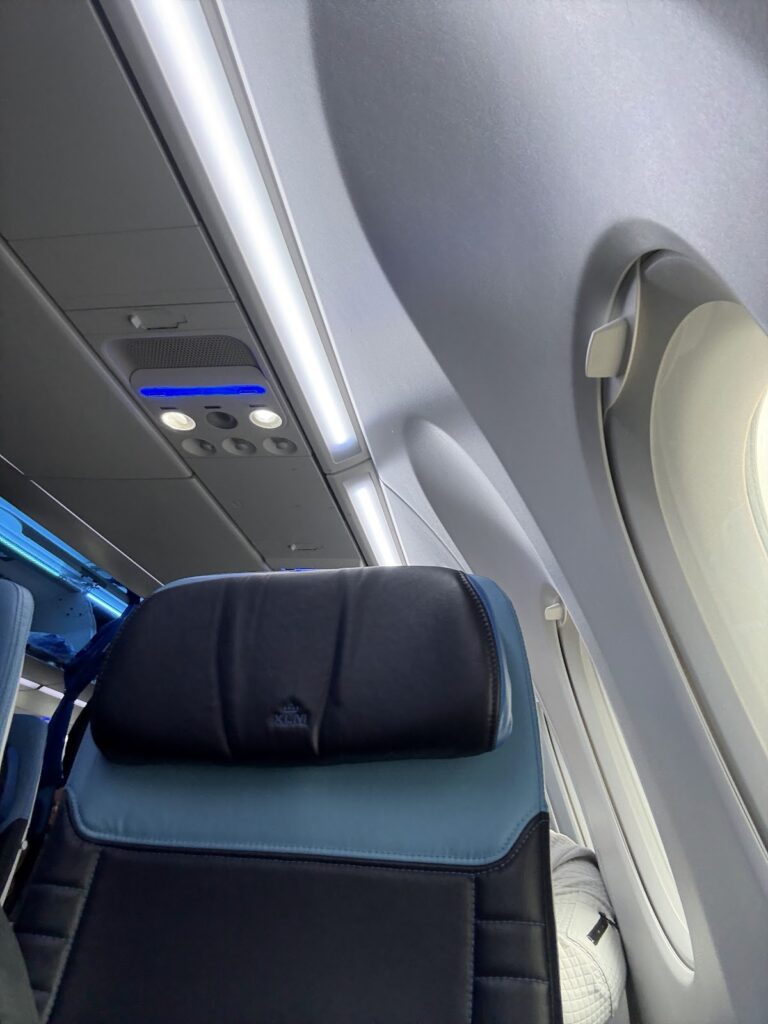 KLM A321 cabin