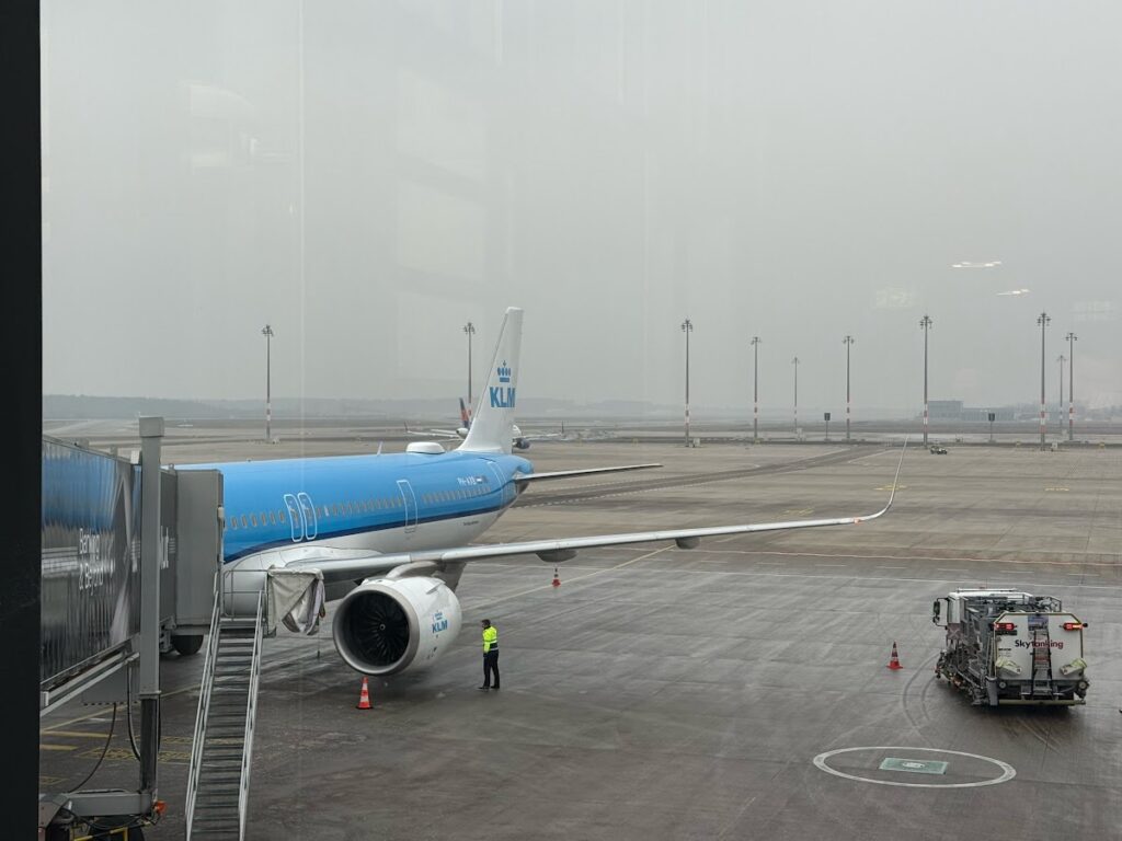 Boarding a KLM A321 at BER