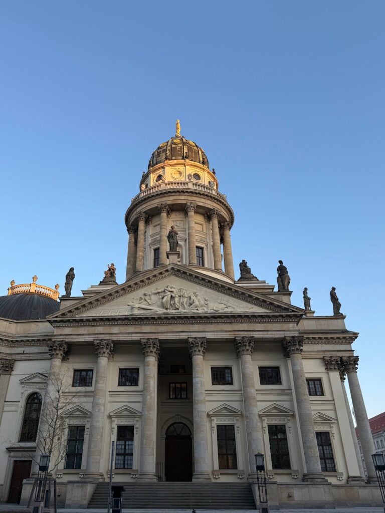 Deutscher Dom beside Hilton Berlin