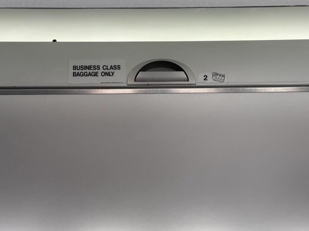Reserved overhead bins on Swiss A220-300 Business Class