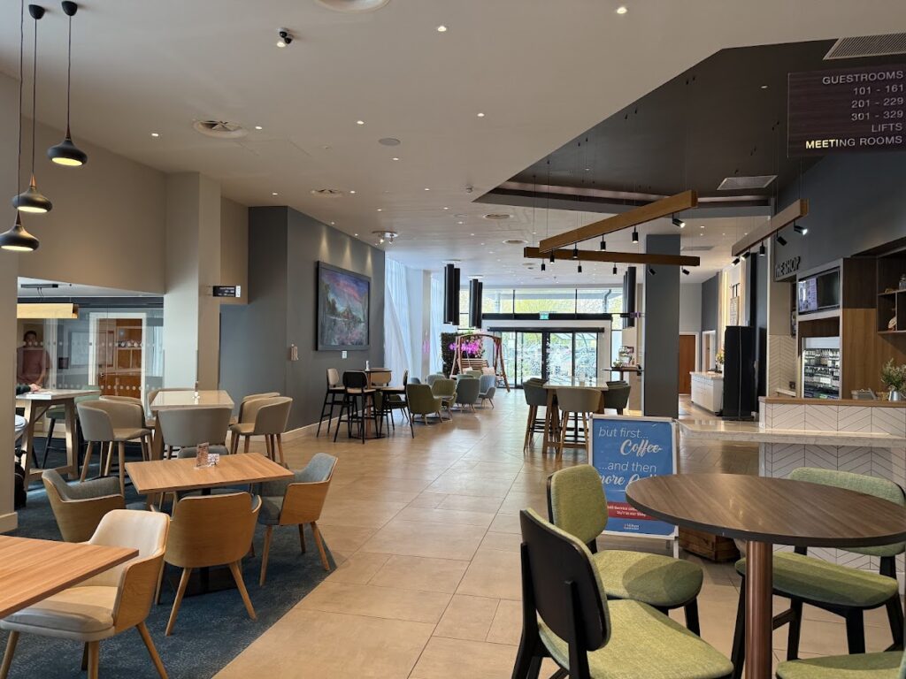 Lobby and restaurant area at Hilton Garden Inn Abingdon