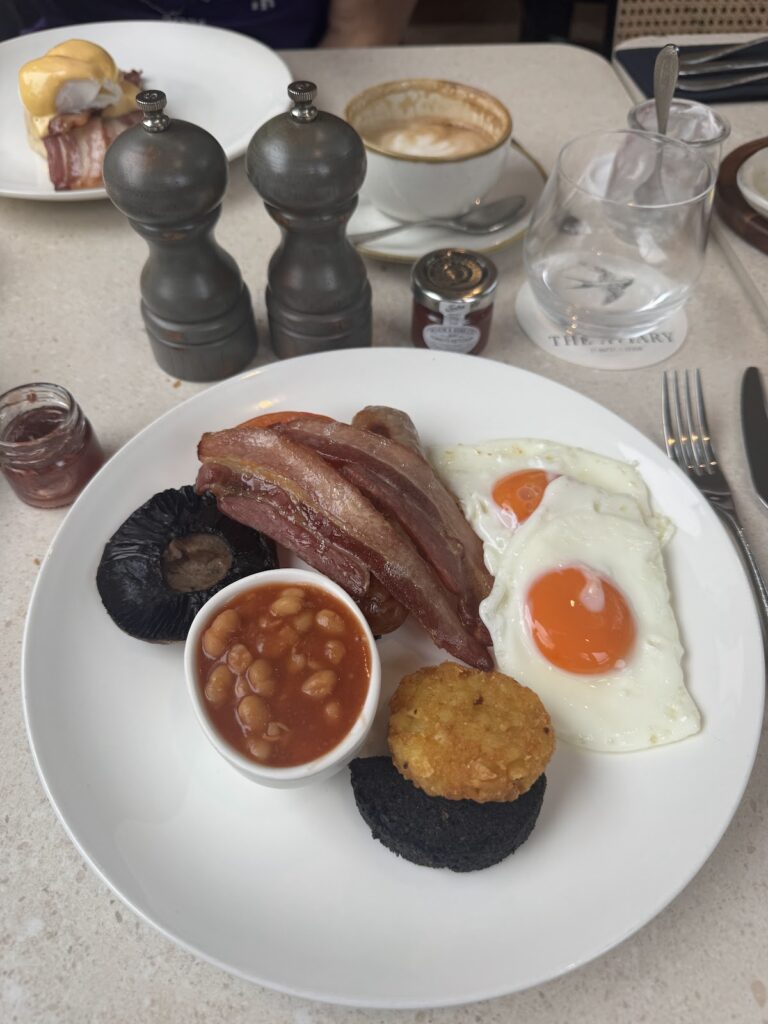 The Feathers Woodstock