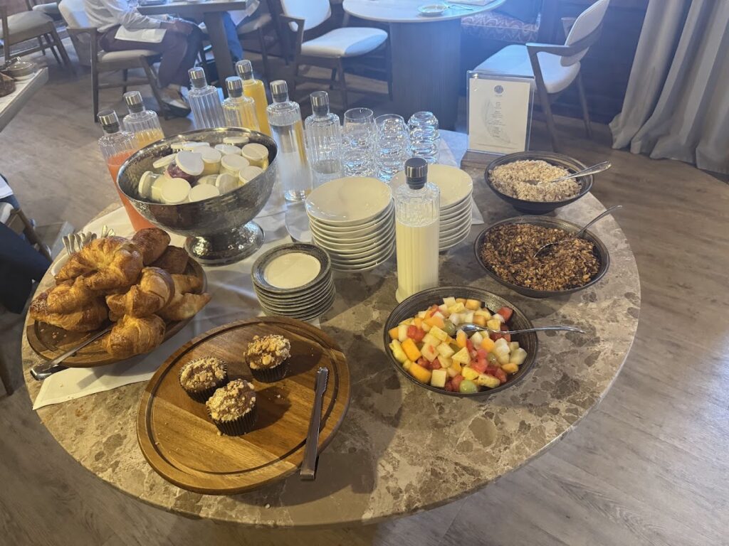 The Feathers Woodstock