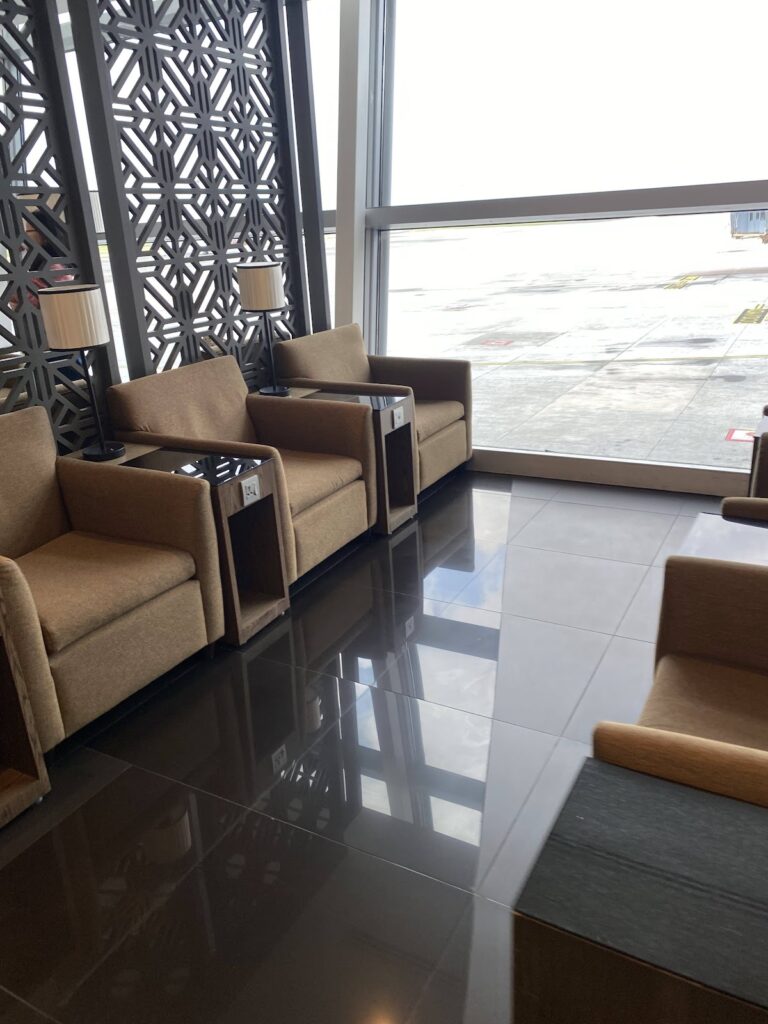 Armchairs with apron views in Golden Lounge Domestic