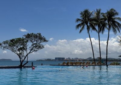 Infinity pool overlooking sea at Shangri-La Tanjung Aru
