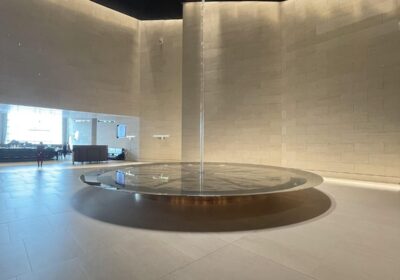 Water feature in Qatar Airways Al Safwa First Class Lounge