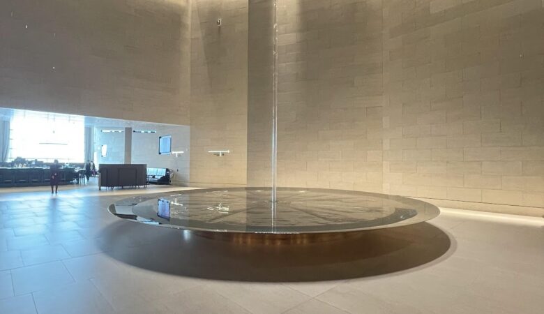 Water feature in Qatar Airways Al Safwa First Class Lounge