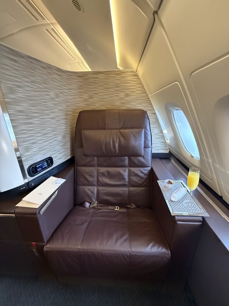Seat 3K rear-facing window seat in Etihad A380 Apartments