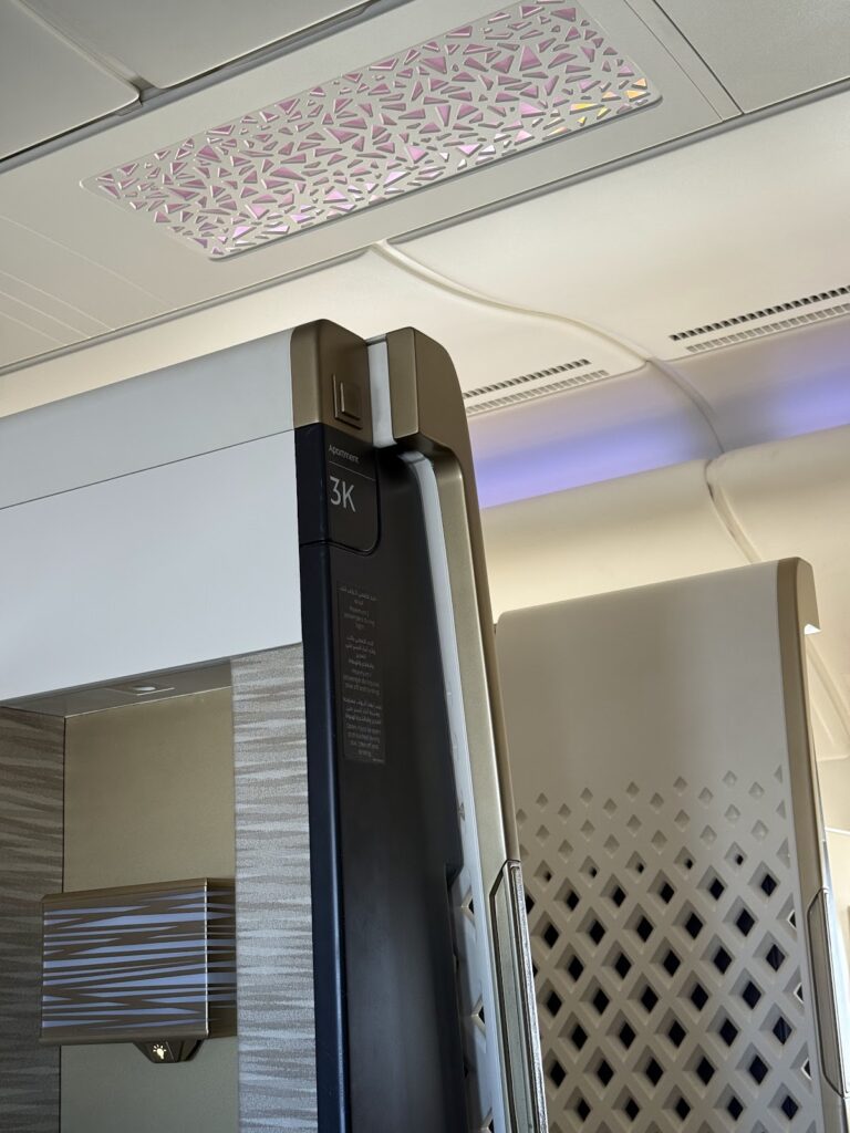 Etihad A380 Apartments seat 3K entrance column