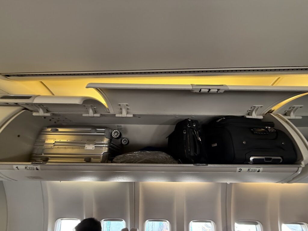 Boeing 737 overhead bin storage compartment open