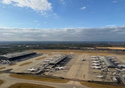 Summer take-off from Heathrow 27L over Terminal 5